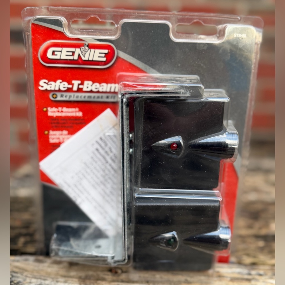 NIB Genie Safe-T-Beam Garage Door Opener Replacement Sensor Kit Model STB-BL F1